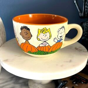 Peanuts Snoopy pumpkin patch soup Mug with Orange Interior